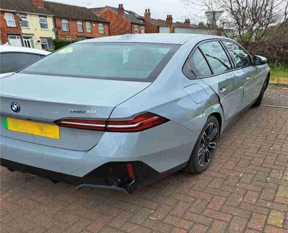 Dack Bodyshop: Damaged BMW Restoration